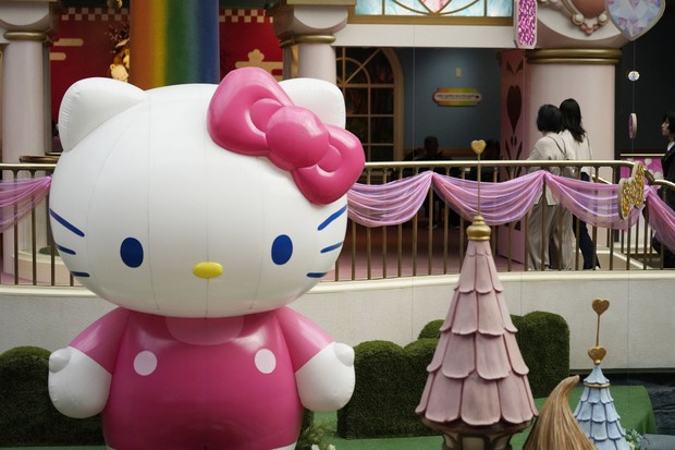 At 50, Hello Kitty is as 'kawaii' and lucrative as ever - The Mainichi