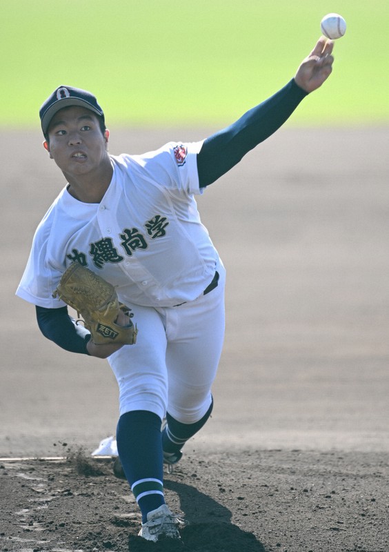 沖縄尚学が2年ぶりに決勝進出 高校野球秋季九州大会 [写真特集2/20