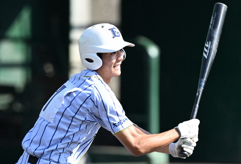 九州高校野球決勝 沖縄尚学－エナジックスポーツ [写真特集1/8] | 毎日新聞