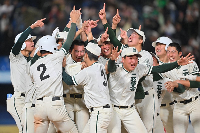 秋季高校野球都大会決勝 早稲田実－二松学舎大付 [写真特集1/18