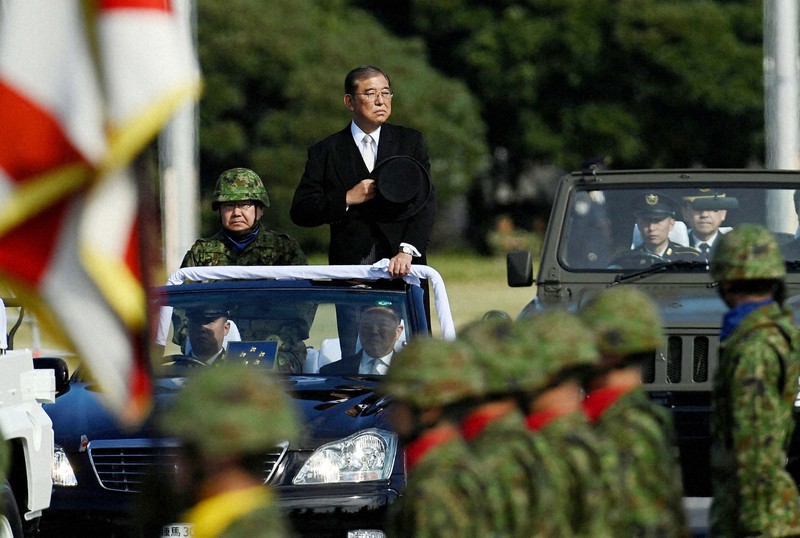 自衛隊70周年記念の観閲式 石破首相「国民の9割は良い印象」 | 毎日新聞
