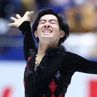 男子フリーの演技を終えて喜ぶ壷井達也＝国立代々木競技場で2024年11月9日、猪飼健史撮影