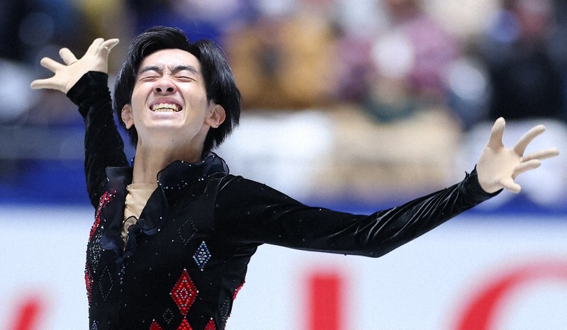 男子フリーの演技を終えて喜ぶ壷井達也＝国立代々木競技場で2024年11月9日、猪飼健史撮影