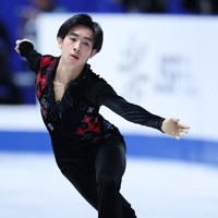 男子フリーで演技する壷井達也＝国立代々木競技場で2024年11月9日、猪飼健史撮影