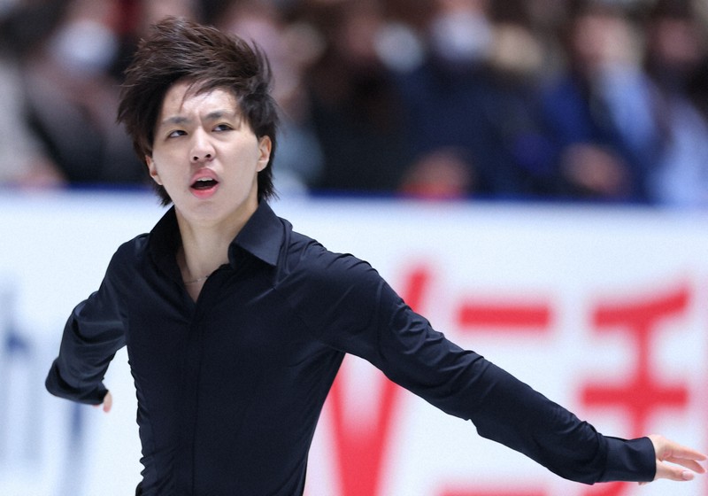 男子フリーで演技する三浦佳生＝国立代々木競技場で2024年11月9日、猪飼健史撮影