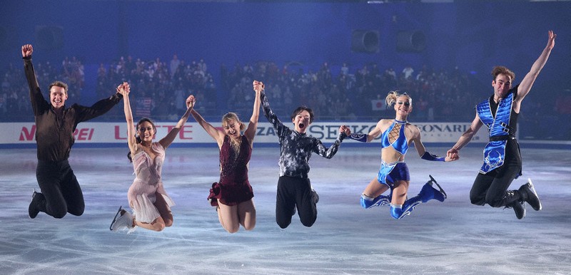 フィギュアスケート NHK杯エキシビション 鍵山、坂本ら華麗に