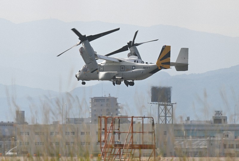 福岡空港に米軍オスプレイ [写真特集1/5] | 毎日新聞