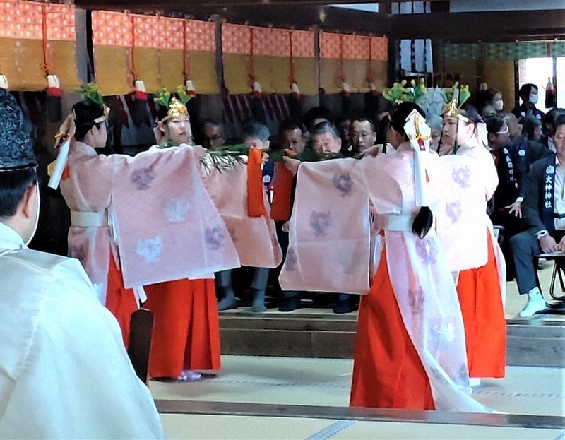 醸造安全、酒まつり 桜井・大神神社 ／奈良 | 毎日新聞