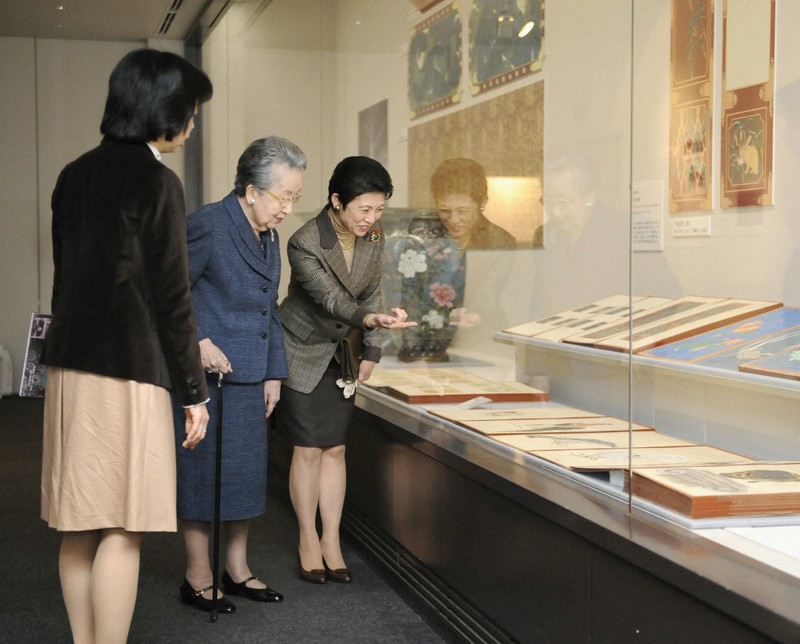 三笠宮妃百合子さま逝去 101歳 皇室最高齢 [写真特集10/19] | 毎日新聞