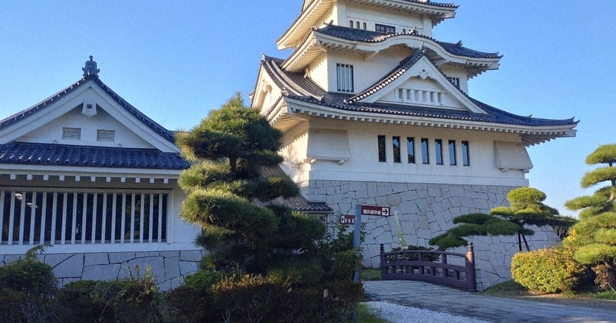 いばらき「館」を歩く：かすみがうら市歴史博物館 展望台から筑波山