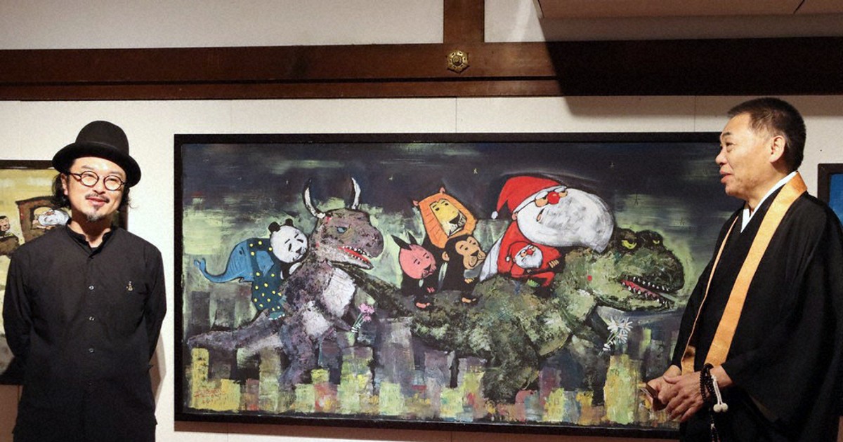 垣根」越え、三井寺にサンタ 絵本作家・谷口智則さん作品展 | 毎日新聞