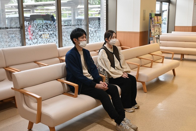 病院の待合室にて CG_S008 PR promo card くつろぐ空間を」 宮崎大付属病院、CFで産婦人科待合室など改修 | 毎日新聞