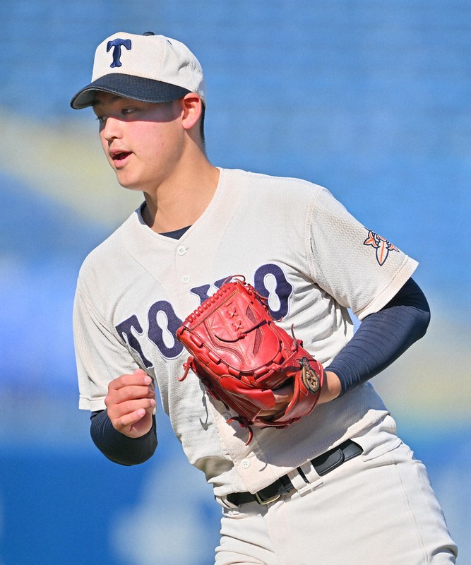 センバツここに注目2025：進学の決め手は岡田監督 世代屈指のエース