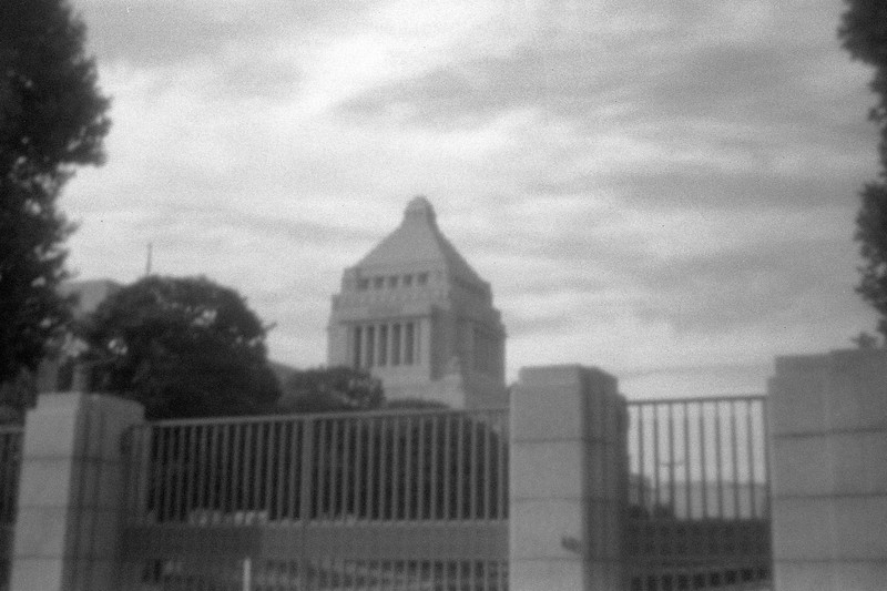 デジタルを捨てよ 町へ出よう！：レンズがなくても写るんです！ 針穴