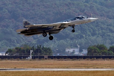 最新兵器の航空ショーで見えた中露の軍事協力 米中対立の行方は | 毎日新聞