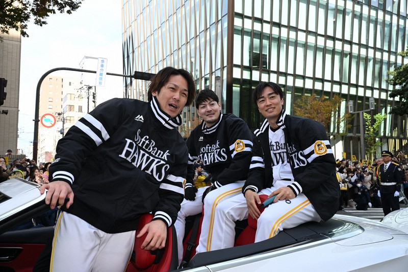 ソフトバンク優勝祝賀パレード [写真特集1/27] | 毎日新聞