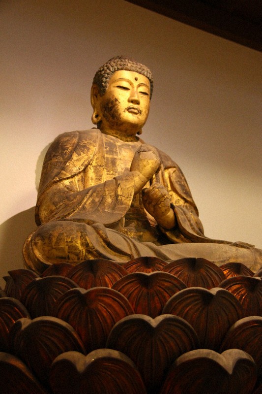 東大寺の仏像「双子」判明 指図堂「釈迦如来坐像」 人知れず保管「毘盧