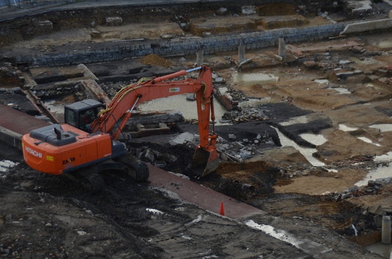 門司駅遺構、解体開始 | 毎日新聞