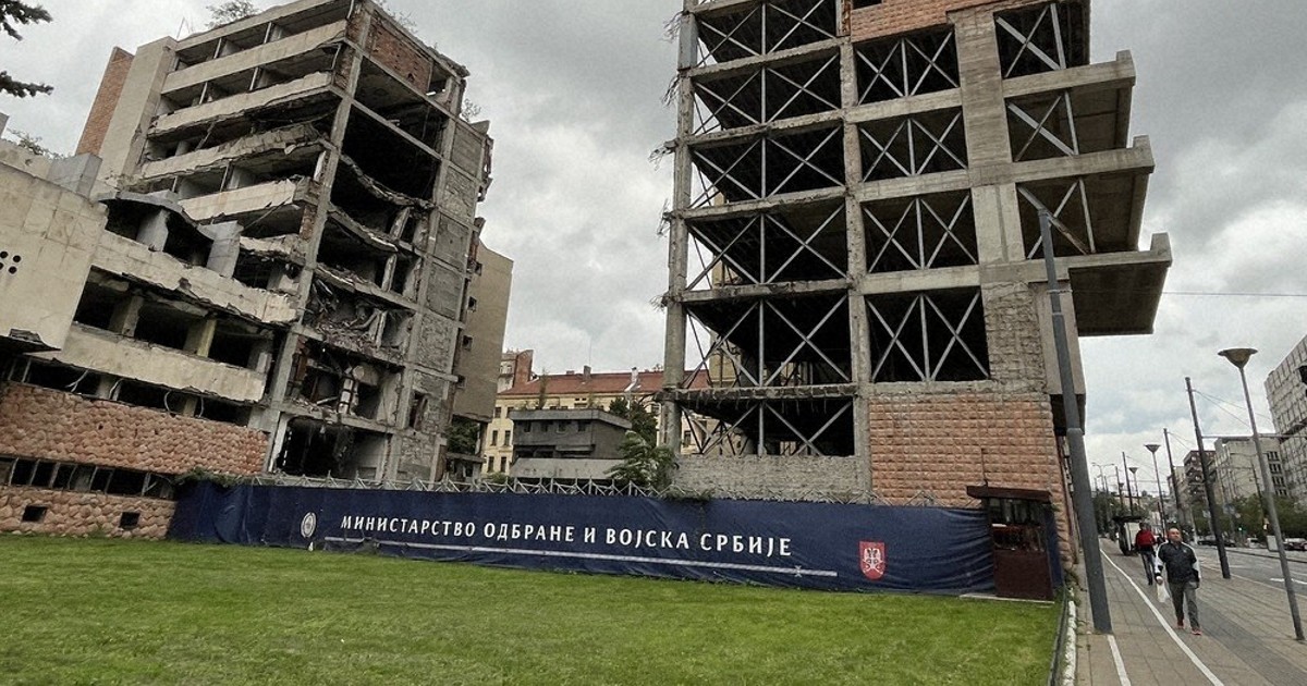 ヨーロッパの旅 ベオグラード有名建築物のNATO軍空爆前後と、市内観光地図 NATO空爆ビル クチコミ・アクセス・営業時間｜ベオグラード