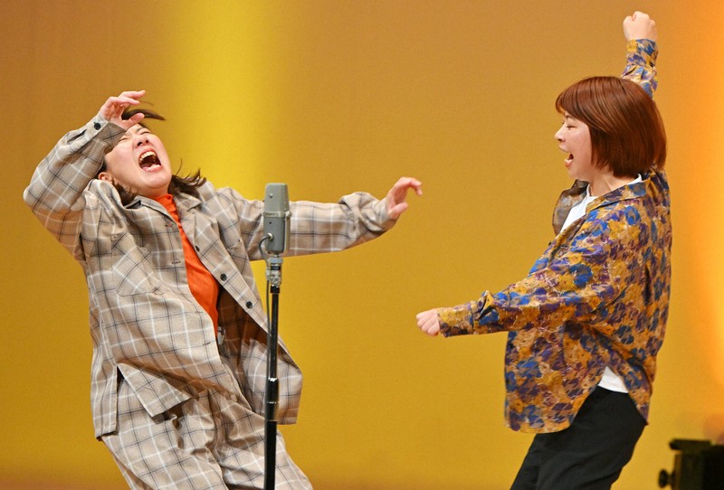 お笑いの向こう側：Aマッソの「コンピレ専科ちゃん」 「お笑いは楽しい