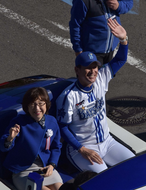 横浜DeNAベイスターズ日本一 優勝パレード [写真特集1/25] | 毎日新聞