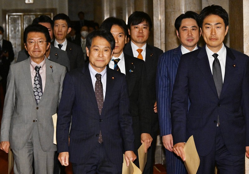 宙づり国会で衆院可決に意欲 野党7党が政策活動費廃止法案提出 | 毎日新聞