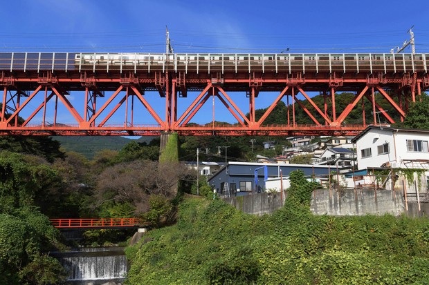 Retro Japan: 1925 railroad bridge in Kanagawa Pref. a photographer