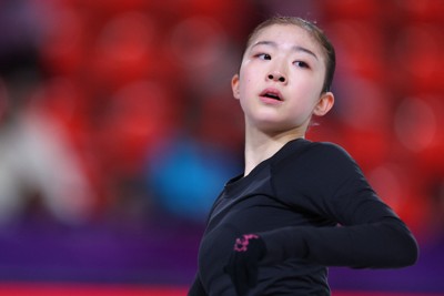 女子フリーを前に練習に臨む千葉百音＝フランス・グルノーブルで2024年12月7日、猪飼健史撮影