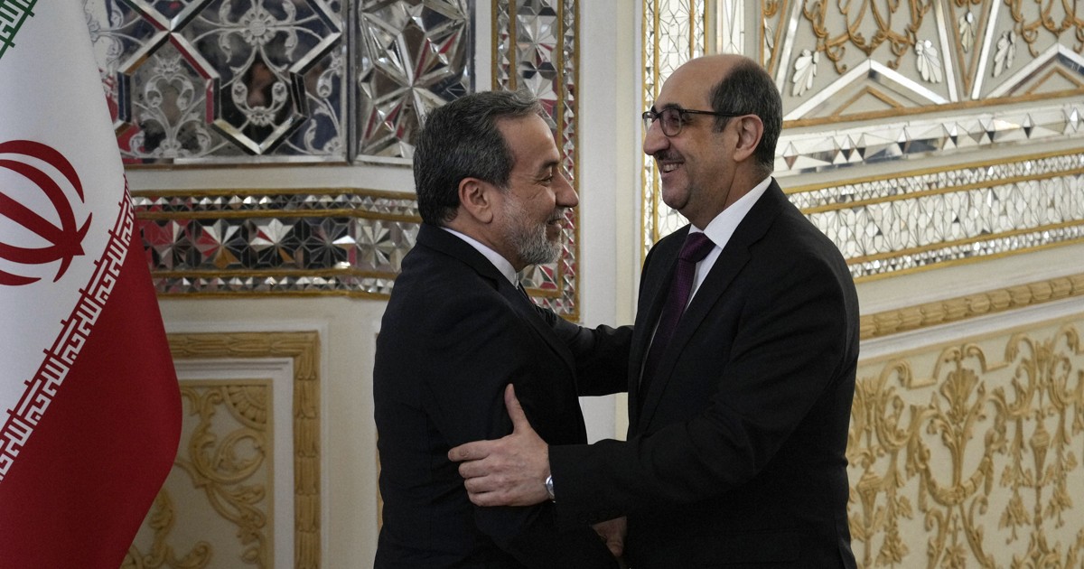 シリアのアサド政権崩壊で追い詰められるイラン 安保戦略の見直しも