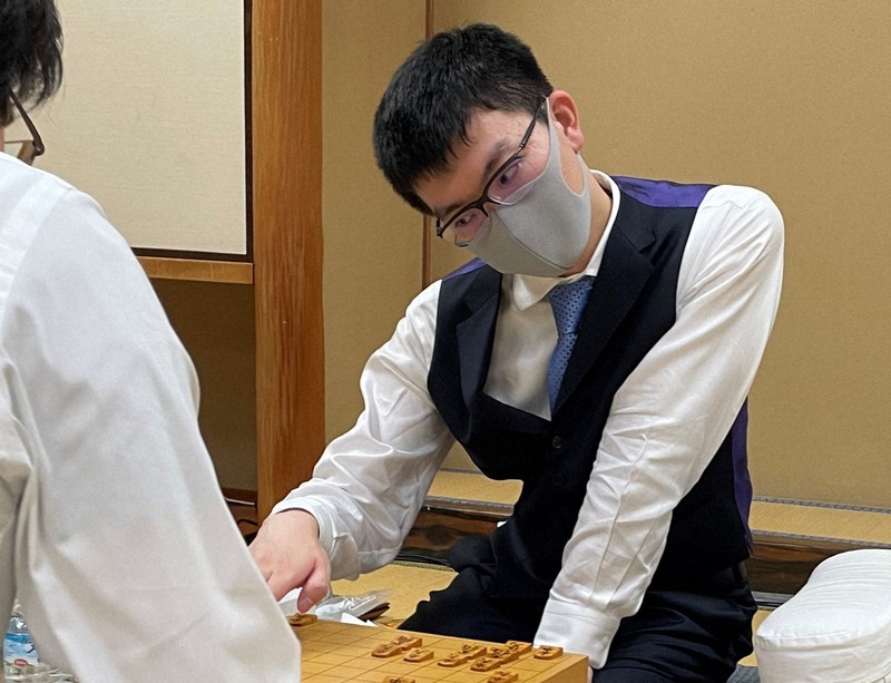 佐々木八段の作戦砕いた永瀬九段の好手順 A級順位戦観戦記 | 毎日新聞