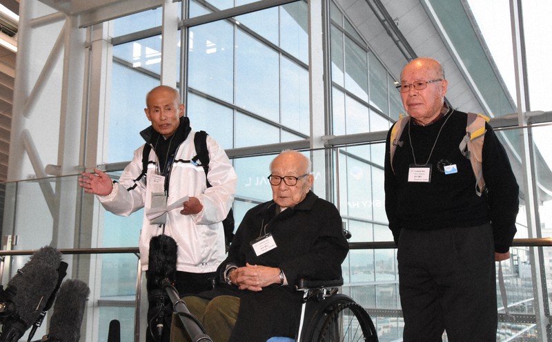 被団協、ノーベル賞授賞式へ出発 「核廃絶運動知ってもらう機会に