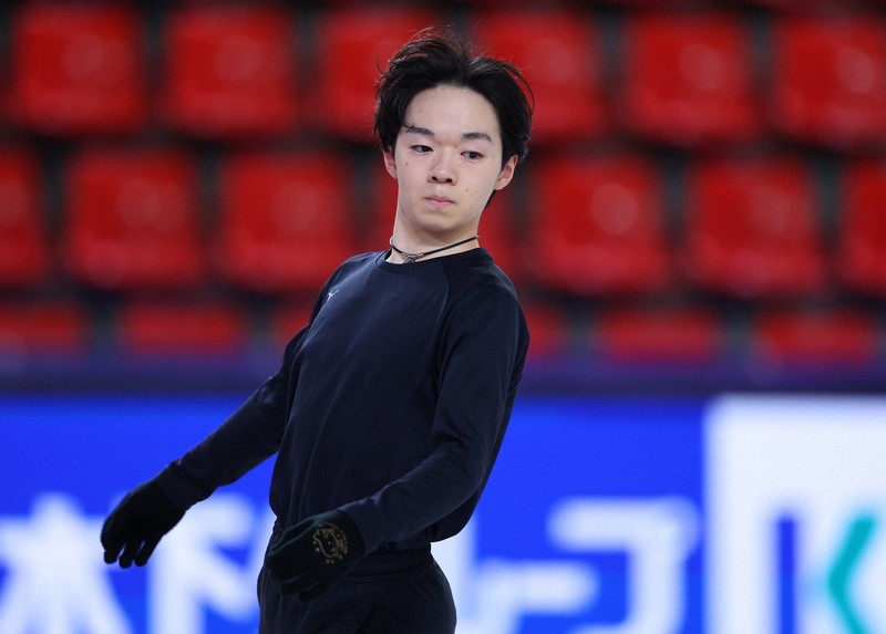 男子フリーへ調整 鍵山軽やか、佐藤は踏み切り確認 GPファイナル  