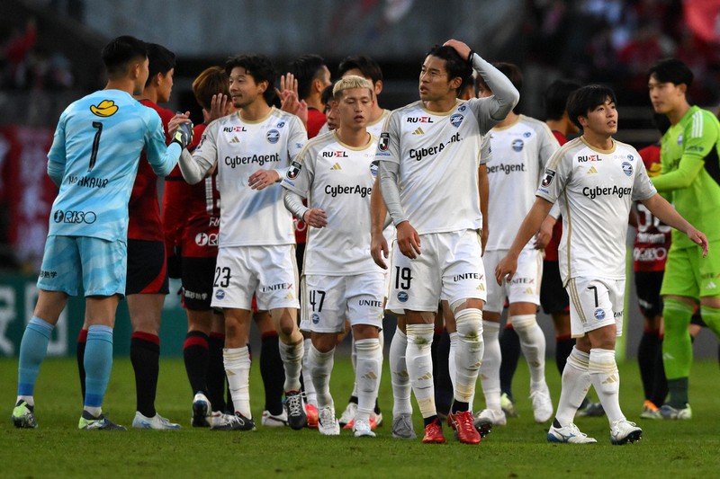 町田ゼルビア　選手支給品　ウィンドブレーカー XL ホワイト 町田ゼルビア 選手支給品 ウィンドブレーカー XL ホワイト