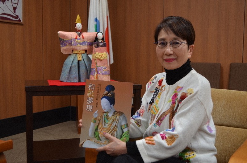 【中古】 日本神話の世界 和紙人形/サラ企画/阿部夫美子 和紙で創世、神話の世界 伊勢神宮のお膝元で人形作家・阿部