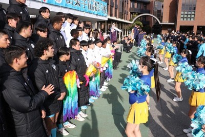 山梨学院駅伝ジャージ 男女駅伝部、ラグビー部 努力信じ奮闘を 山梨学院で壮行会 ／山梨