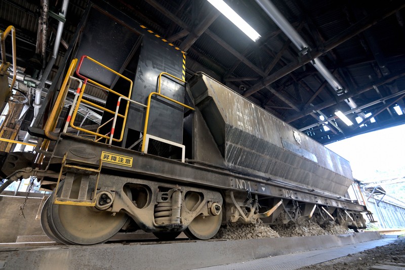 自社採掘終了予定の「デンカ」 専用鉄道はどうなる？ [写真特集1/38