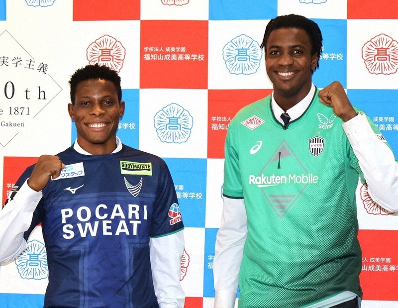 めちゃ頑張ります 留学生2人、Jリーグに 福知山成美高サッカー部