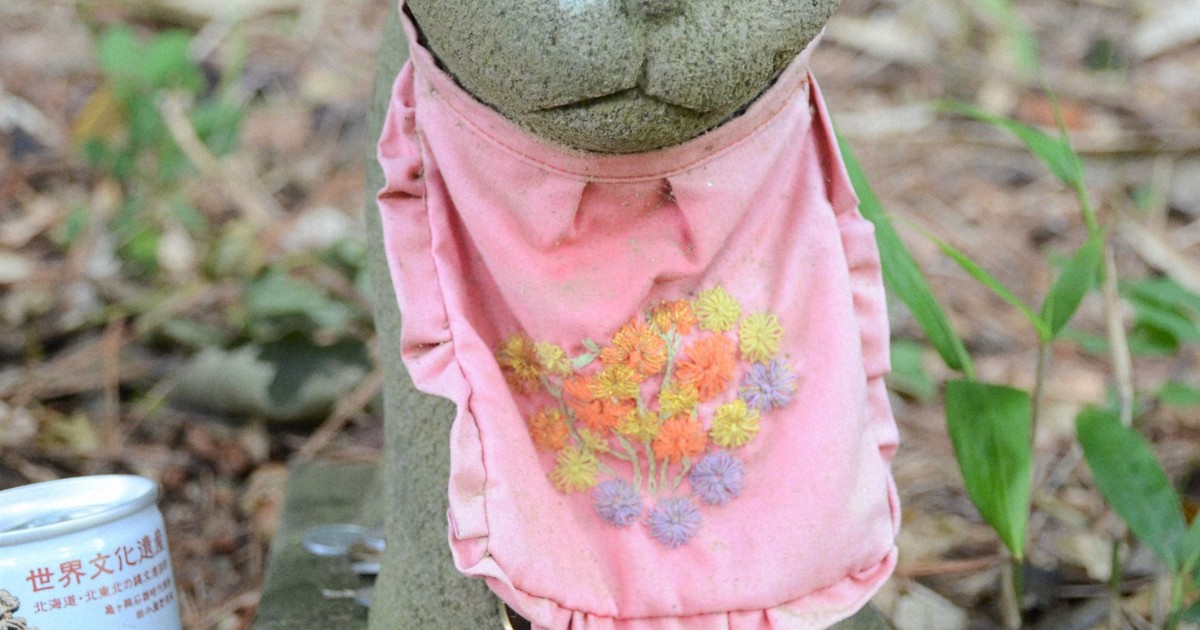 写真 ニャンでそこに猫像が？ 全国に約300体 神社や民家軒先にも [写真