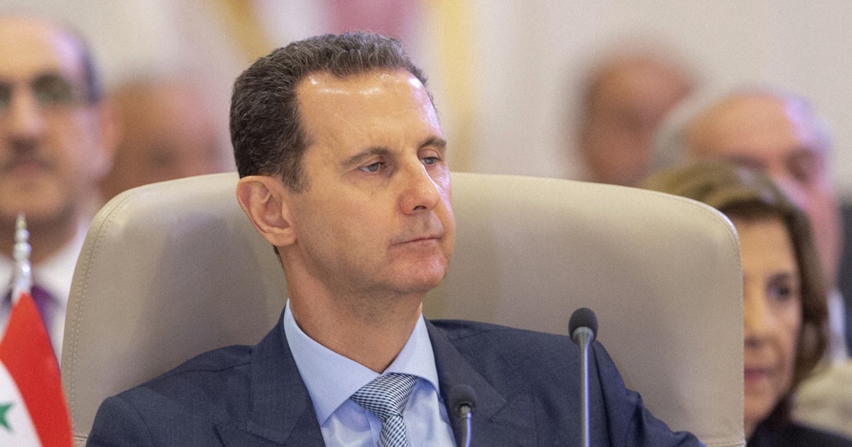 【新品未使用 激レア】シリア ハーフィズ・アル＝アサド前大統領の記念切手 0c10.jpg?1