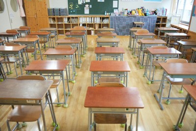 小学校の教室＝斎藤文太郎撮影
