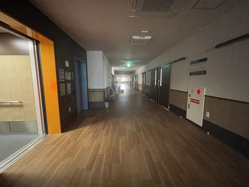 突然閉鎖の老人ホーム 「廃止届」提出も連絡もなく…自治体も困惑