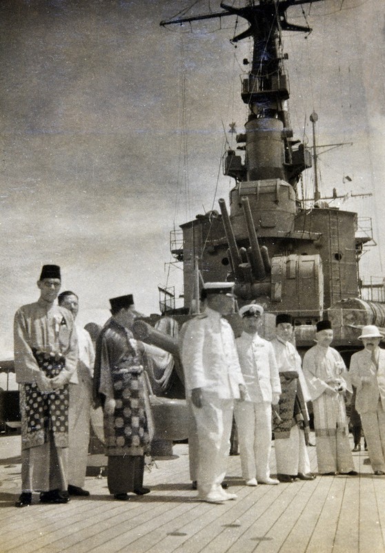 戦中写真を読む：／26 不許可写真 軍政下の検閲 現地要人、懐柔も対象