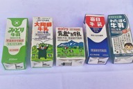 全国には地域の人々に長年愛されてきた「ご当地牛乳」がある＝東京・有楽町で2024年12月2日、赤間清広撮影
