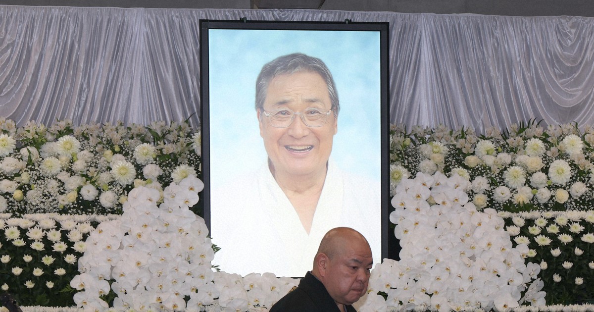 元横綱・北の富士さんをしのぶ会 八角部屋で2000人が別れ告げる [写真