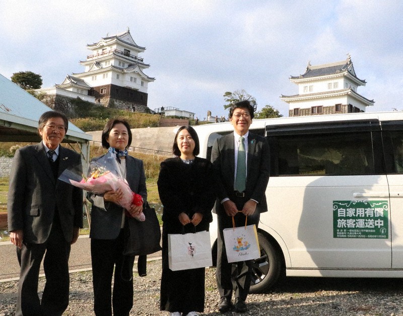 空港から平戸観光へ、直結 ライドシェア 実証運行 利用第1号は韓国人