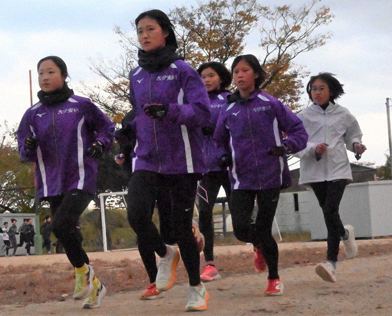 全国高校駅伝：チーム紹介／下 女子・大分東明 負荷上げ個々の力磨く