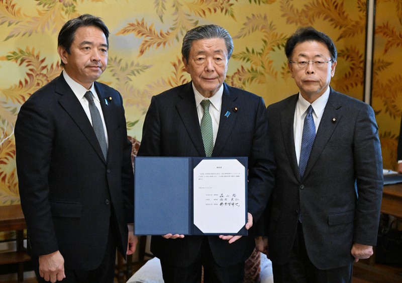 自公国3党幹事長、103万円の壁「引き続き協議」で合意 | 毎日新聞