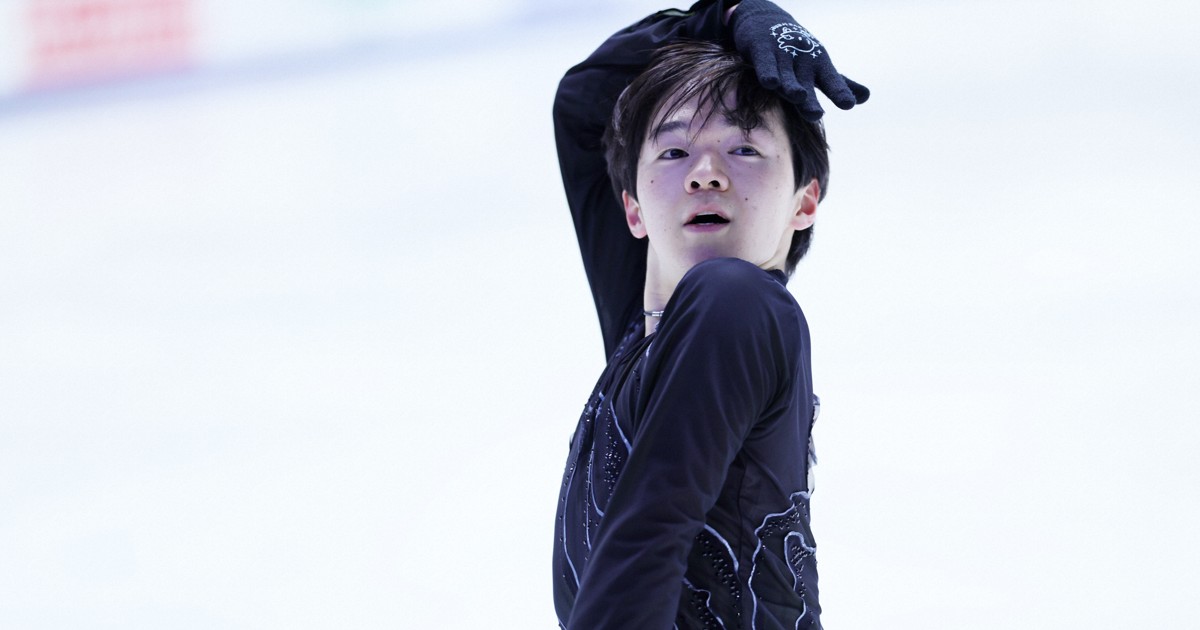 男子SP前練習 鍵山、佐藤らが最終調整 フィギュア全日本選手権 | 毎日新聞