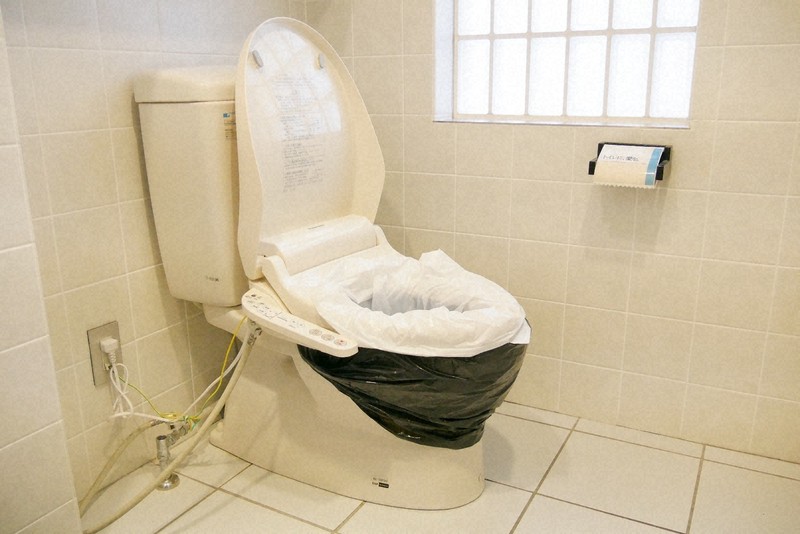 災害用トイレ」準備している人、約2割にとどまる NPO調査 | 毎日新聞