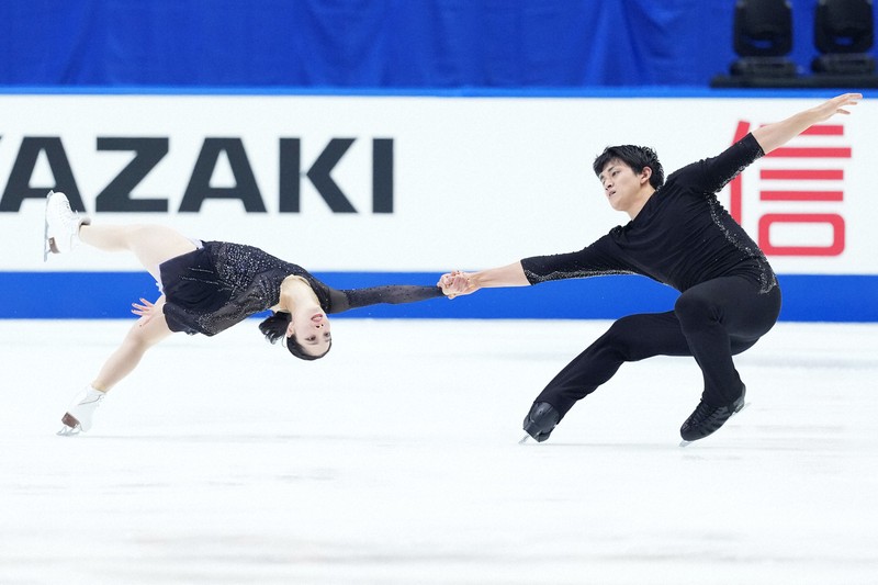 全日本フィギュア速報 ペア・ショートプログラム（SP） | 毎日新聞